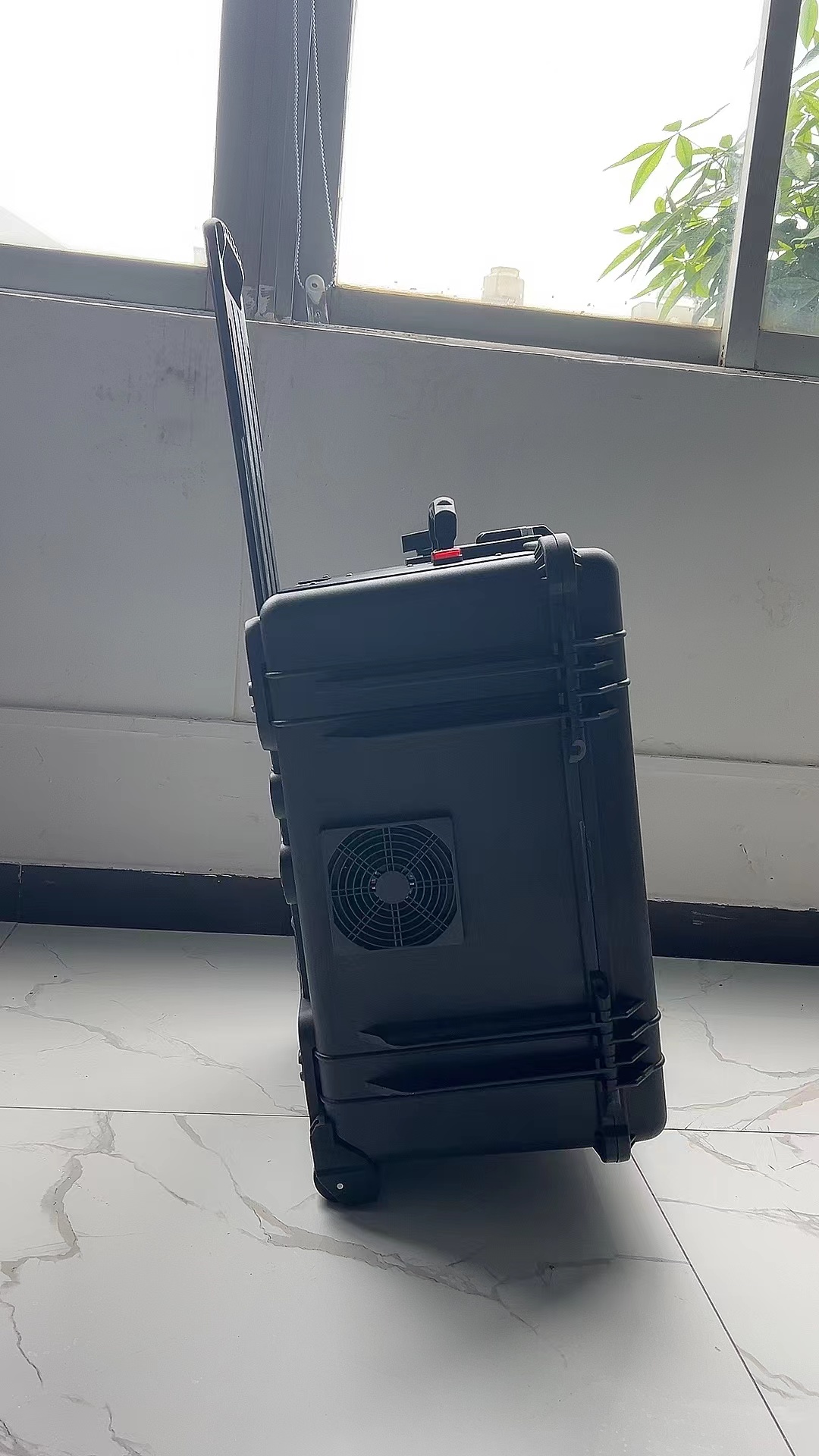 临澧手拉箱型移动通信干扰器